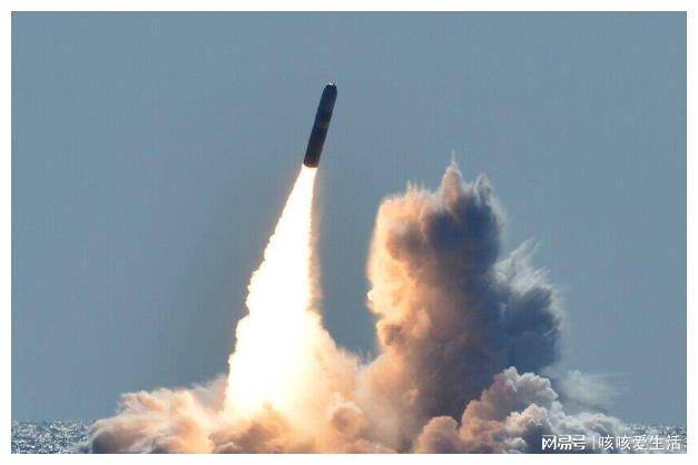 普京官宣：“海燕”试射成功核动力导弹可击穿美国NMD防御网