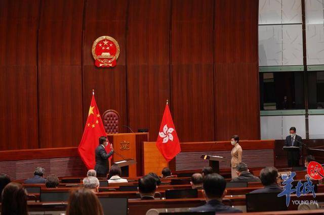 祝贺香港特区第七届区议会选举成功举行